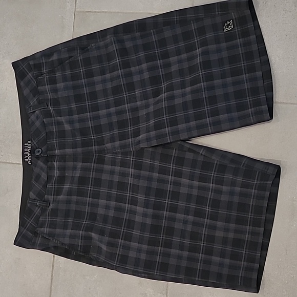 Shorts - Picture 1 of 3